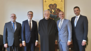Rappresentanti ecumenici della Chiesa Neo-Apostolica Internazionale visitano il DPUC